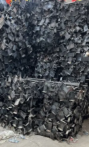 Black Screw Jack (Flat and U Base)