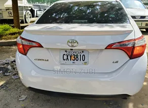 Toyota Corolla LE 4dr Sedan (1.8L 4cyl CVT) 2015 White