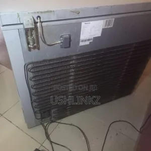 Hisense Deep Freezer 259L