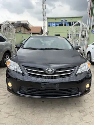 Toyota Corolla LE 4dr Sedan (1.8L 4cyl 4A) 2011 Black
