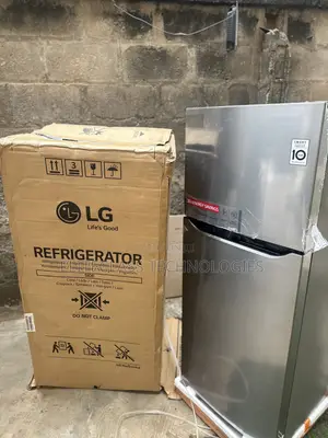 New LG GL-C252SLBB Inverter Fridge With 260L Storage Capacity