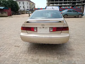 Toyota Camry 2002 Gold