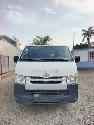Toyota HiAce 2015 White