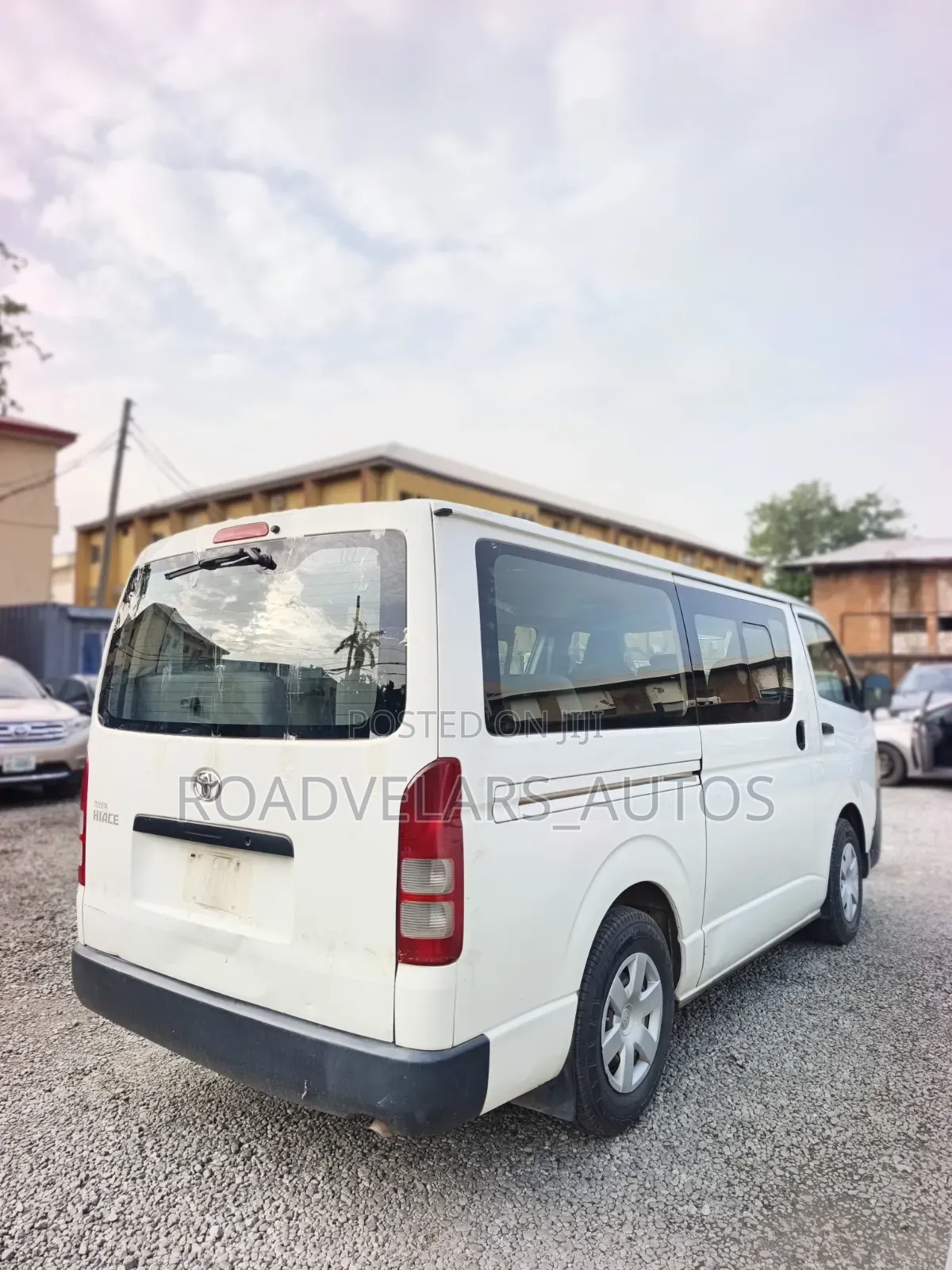 Toyota HiAce 2015 White