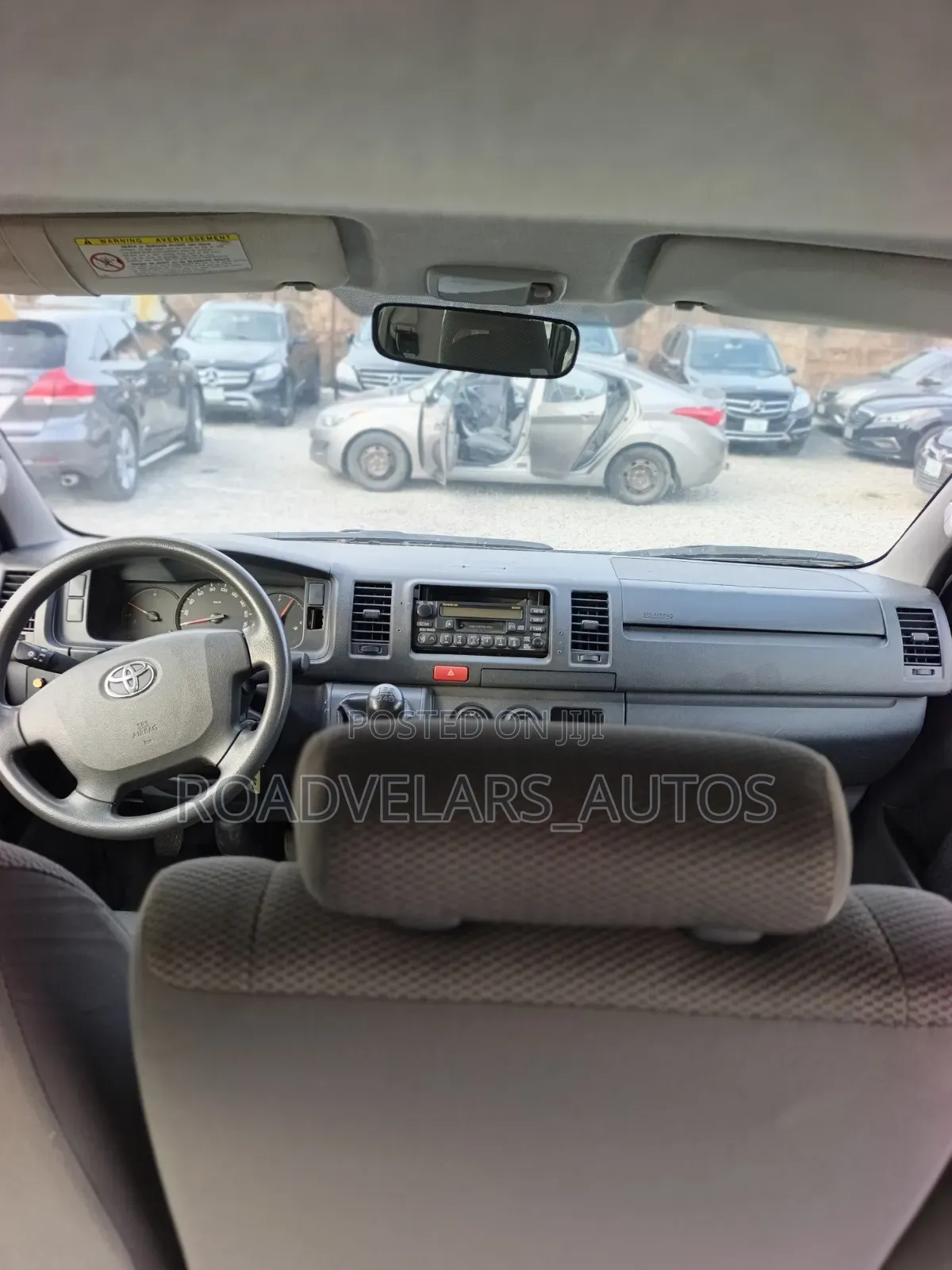 Toyota HiAce 2015 White