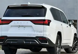 Lexus LX 600 2024 White