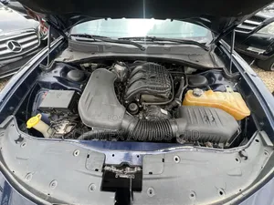 Dodge Charger SE 4dr Sedan (3.6L 6cyl 8A) 2015