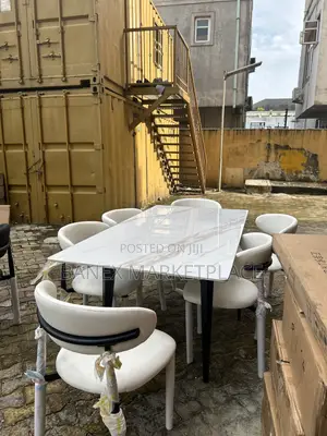 Six Seater Dinning Set
