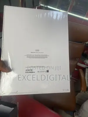 New Apple iPad Pro 12.9 (2018) 64 GB Gray