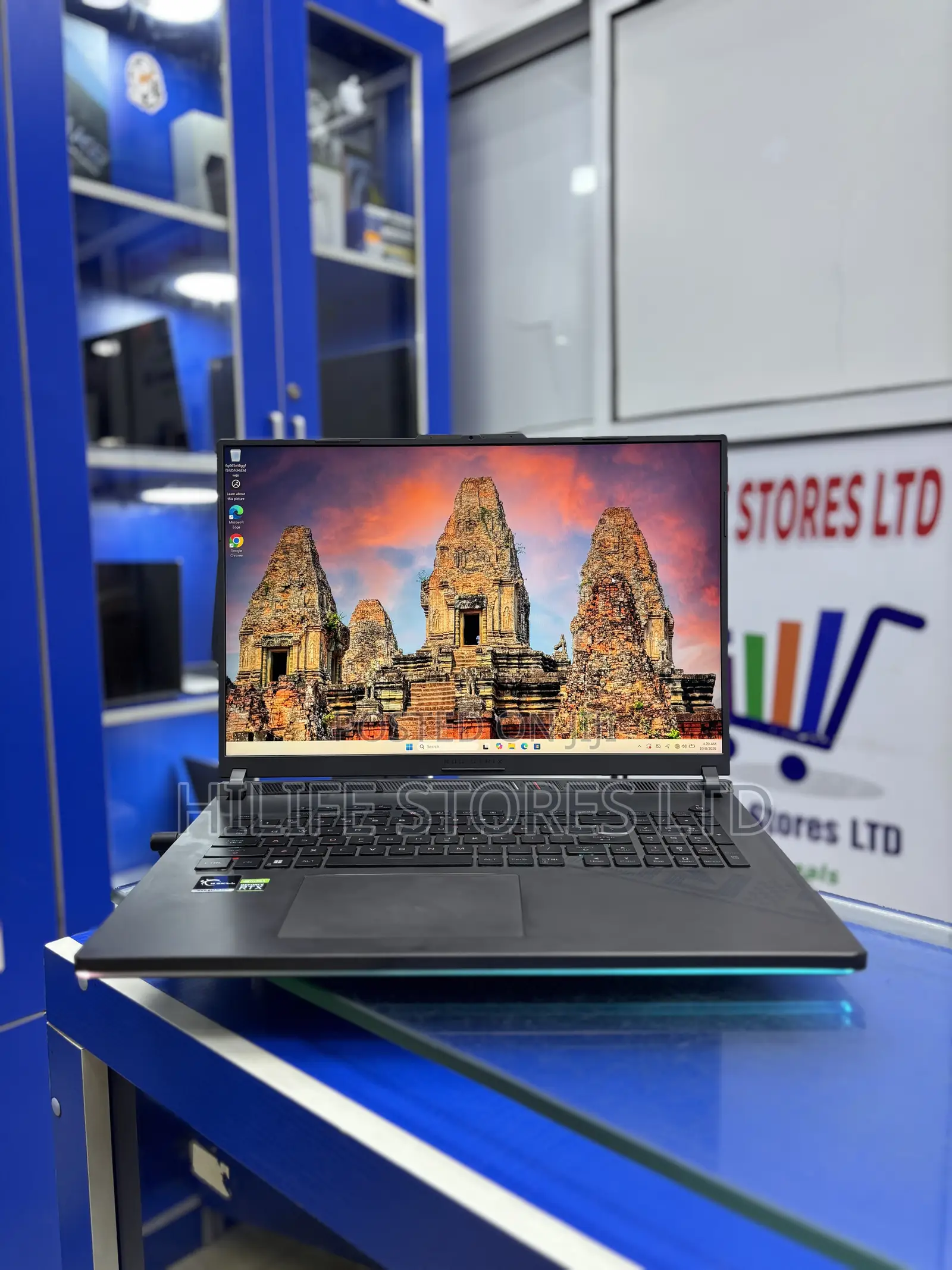 Laptop Asus ROG Strix G18 64GB Intel Core i9 SSD 4T