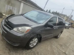 Toyota Sienna 2005 Gray