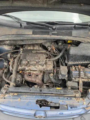 Toyota Sienna 2000 Gray