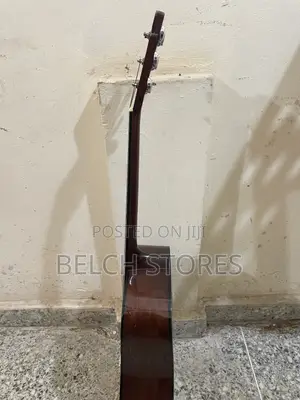 Yamaha Acoustic Guitar