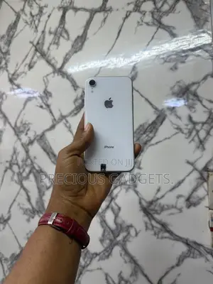 Apple iPhone XR 128 GB White