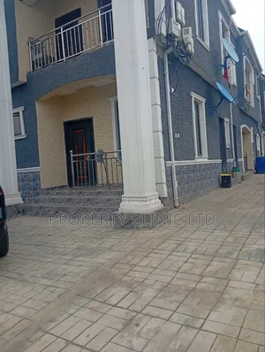 2bdrm Block of Flats in Miyaki Road By, Oworonshoki / Gbagada for rent