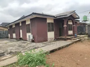 4bdrm Bungalow in Igando for sale
