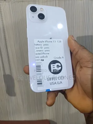 Apple iPhone 13 128 GB White
