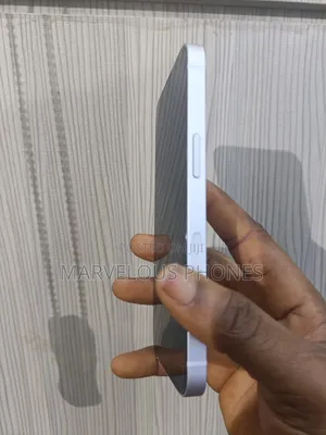 Apple iPhone 13 128 GB White