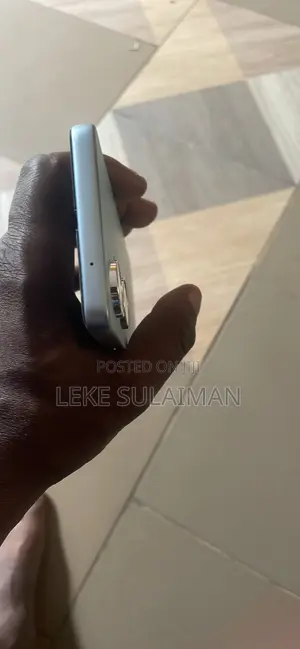 Tecno Camon 19 128 GB Blue
