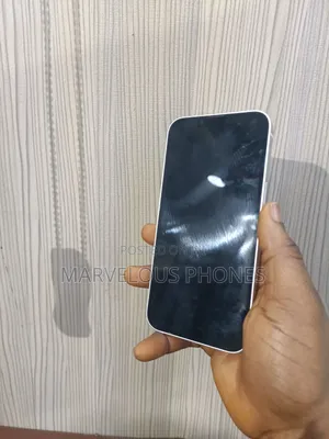 Apple iPhone 13 128 GB White
