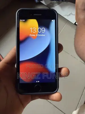 Apple iPhone 7 32 GB Black