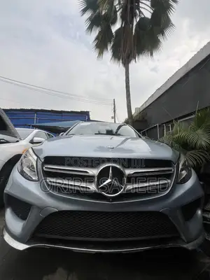 Mercedes-Benz GLE-Class 2017 Blue