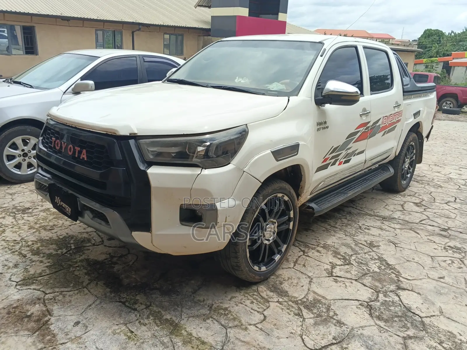 Toyota Hilux 2010 White