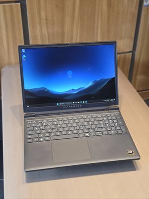 Laptop Alienware 15 16GB AMD Ryzen 5 SSD 512GB
