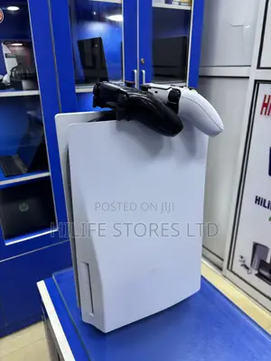 PS5 Fat With Games + 2 Pads