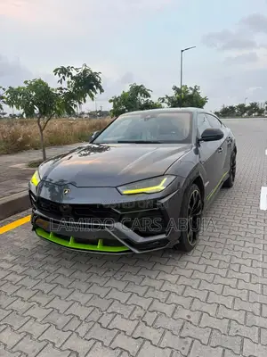 Lamborghini Urus Base 2021 Gray