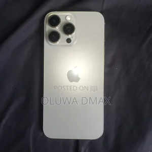 Apple iPhone 16 Pro Max 256 GB Silver
