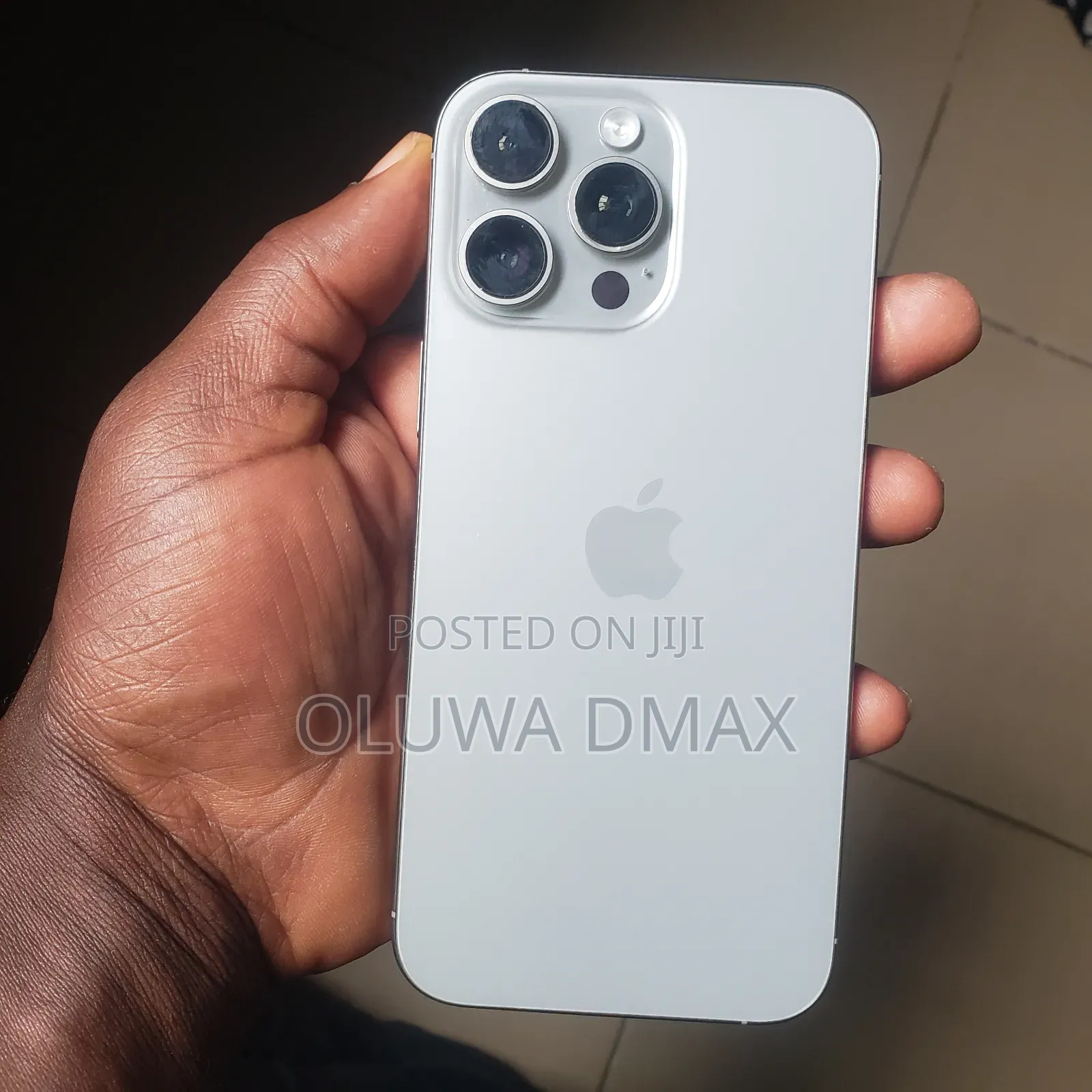Apple iPhone 16 Pro Max 256 GB Silver