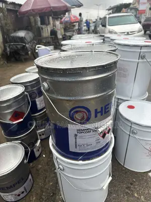 Hempadur Mastic Epoxy Marine Paint