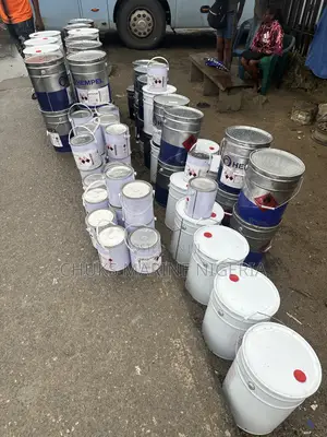 Hempadur Mastic Epoxy Marine Paint