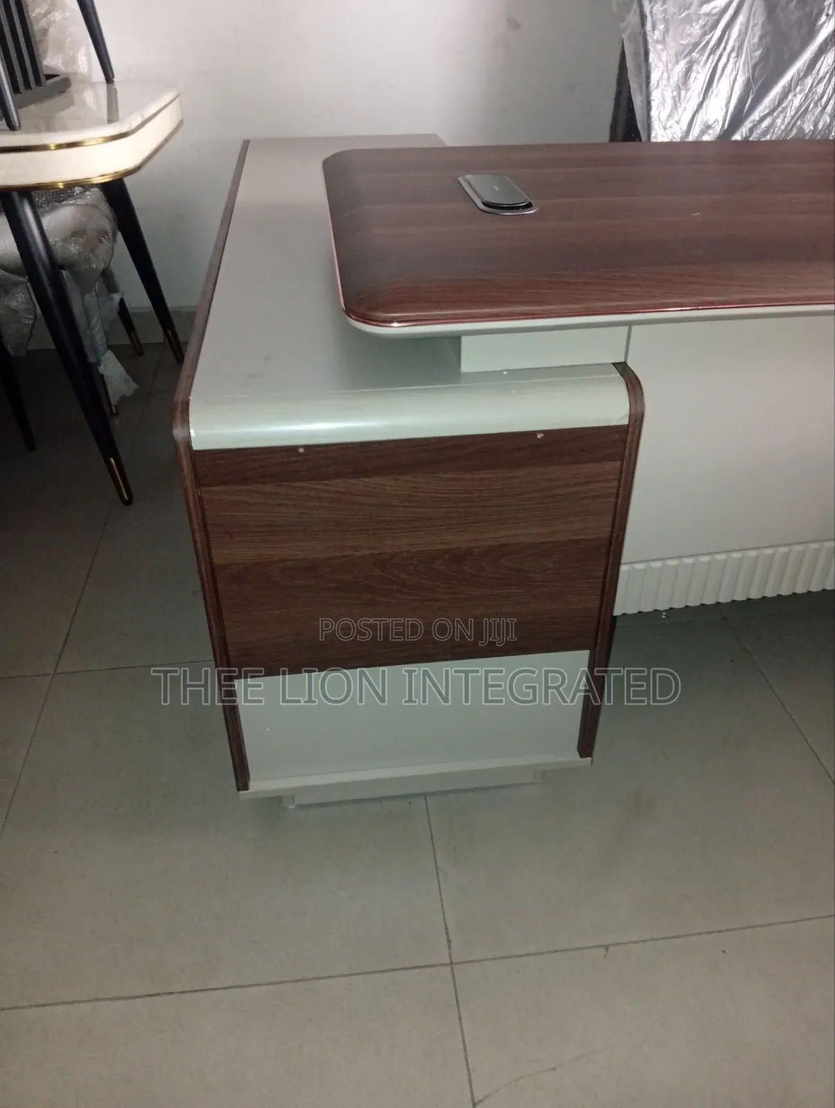 Modern Executive Office Table With Side Extension & Storage
