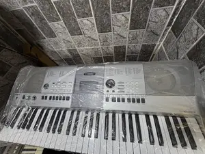 Yamaha Uk Used PSR E413 Keyboard 