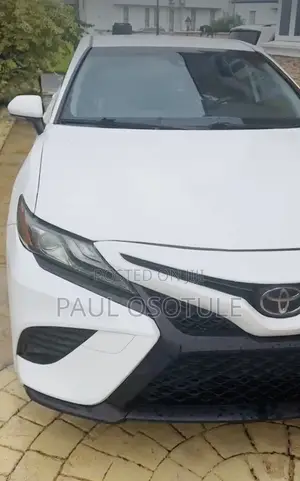 Toyota Camry XSE (2.5L 4cyl 8A) 2019 White