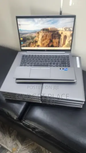 Laptop HP ZBook Firefly G8 16GB Intel Core i7 SSD 512GB