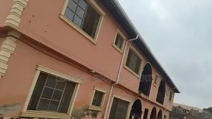 7bdrm House in Salawu Estate, Iwo Road for sale