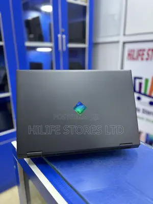 Laptop HP Omen 15 8GB AMD Ryzen 7 SSD 512GB