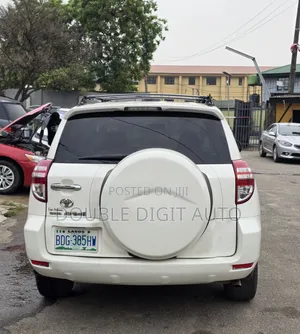 Toyota RAV4 Limited 2008 White