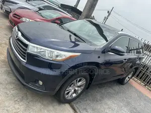 Toyota Highlander XLE 4dr SUV AWD (3.5L 6cyl 6A) 2015 Blue