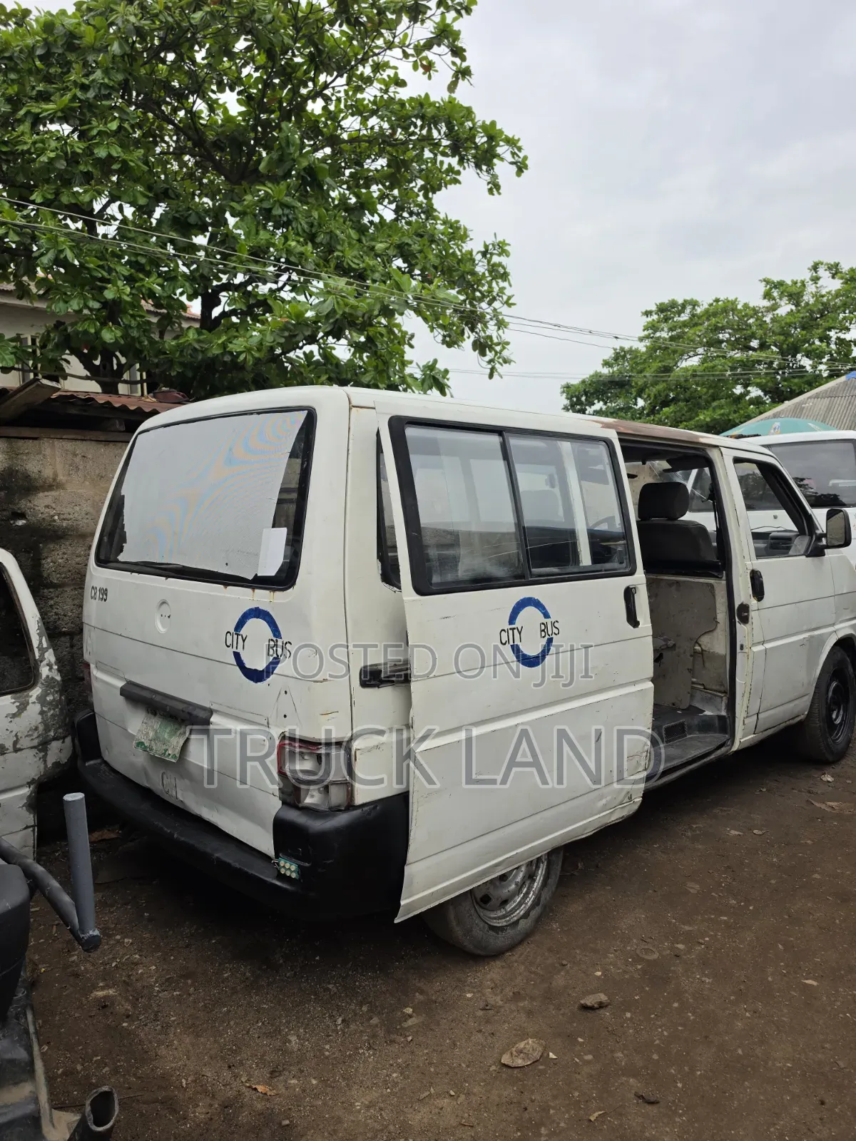 Volkswagen Transporter 2004 White