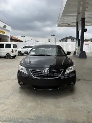 Toyota Camry XLE V6 4dr Sedan (3.5L 6cyl 6AM) 2010 Black