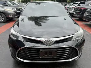 Toyota Avalon XLE Sedan FWD (3.5L 6cyl 6A) 2017 Black