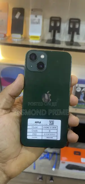Apple iPhone 13 128 GB Green