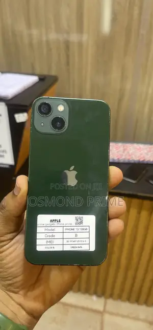 Apple iPhone 13 128 GB Green