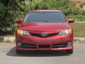 Toyota Camry SE 4dr Sedan (2.5L 4cyl 6A) 2015 Red