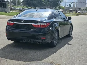 Lexus ES 2013 Black