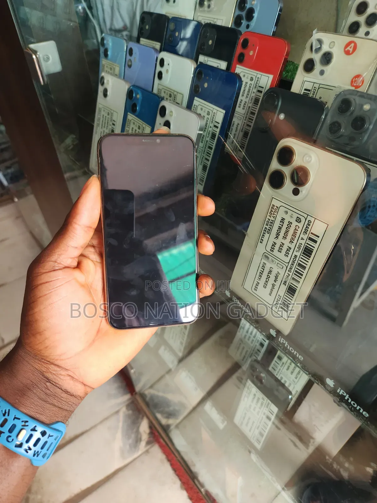 Apple iPhone 11 Pro 64 GB Gold